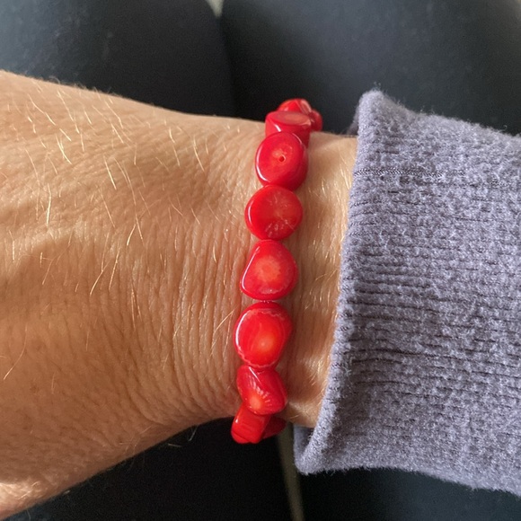 Genuine red coral bracelet. - Picture 2 of 2